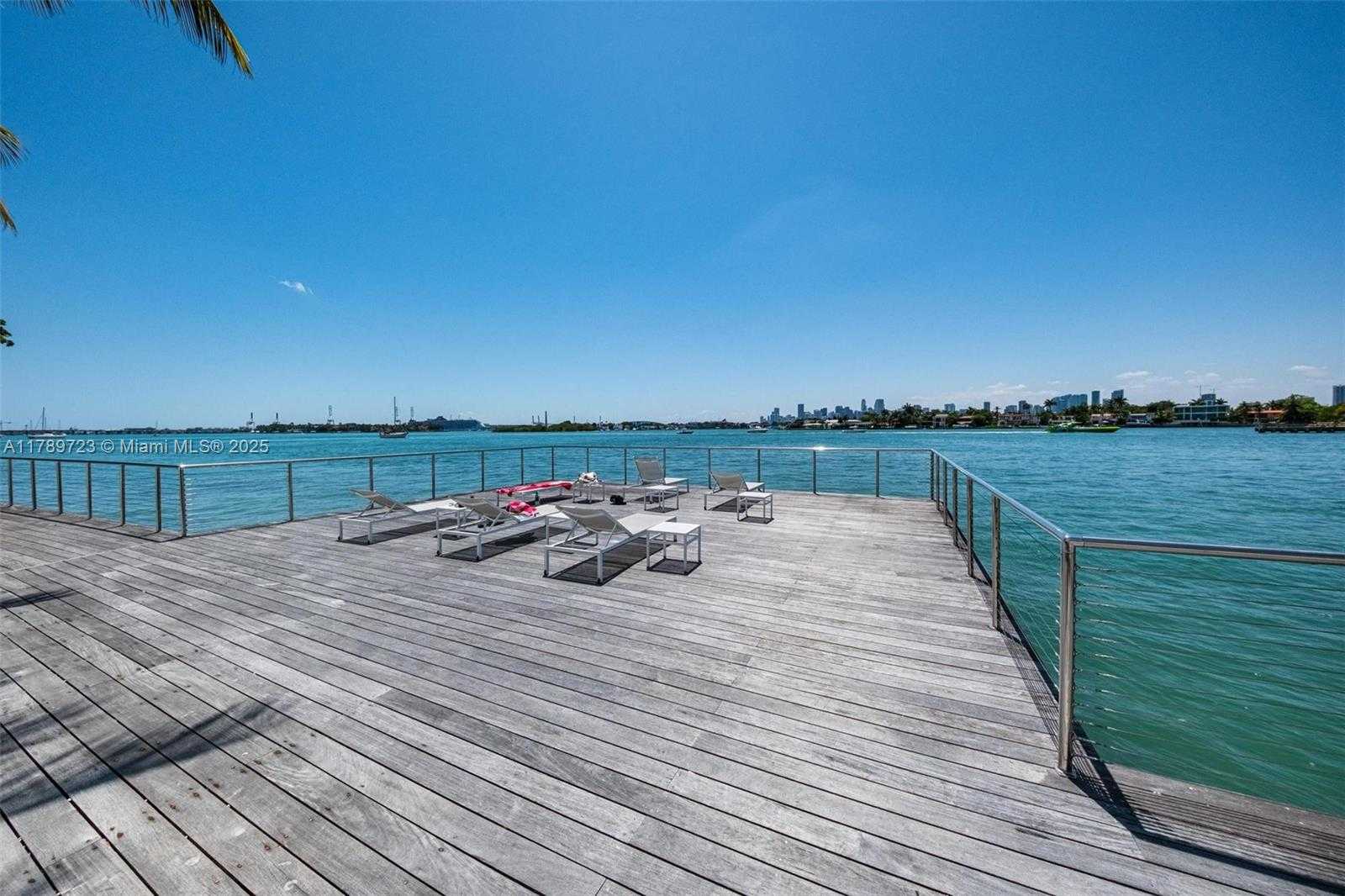 Small Image of 3 ISLAND AVE #03C, Miami Beach Number 2