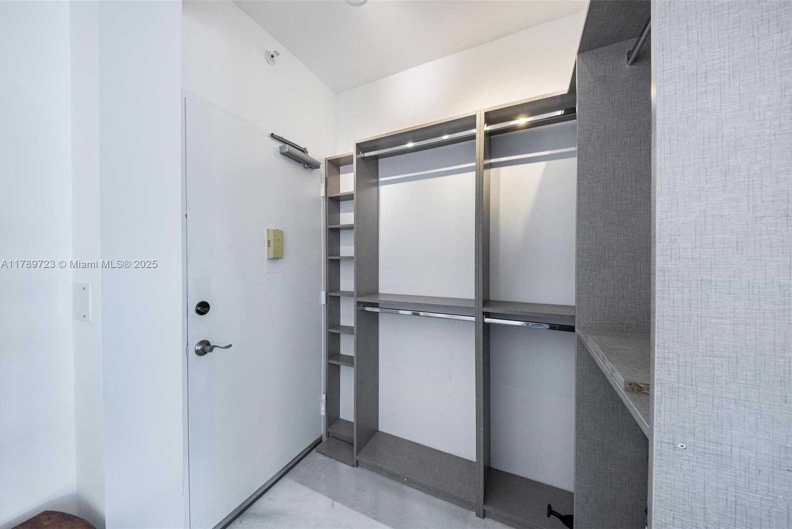 Small Image of 3 ISLAND AVE #03C, Miami Beach Number 22