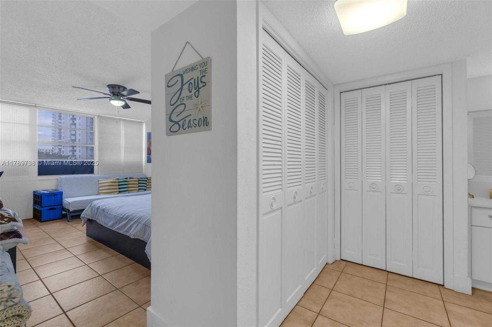 Small Image of 18011 BISCAYNE BLVD #302, Aventura Number 18