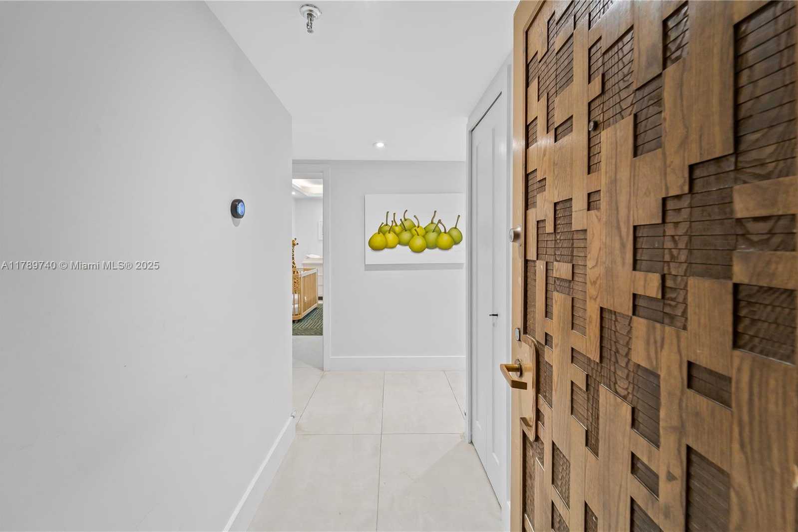 Small Image of 520 BRICKELL KEY DR #A713, Miami Number 11