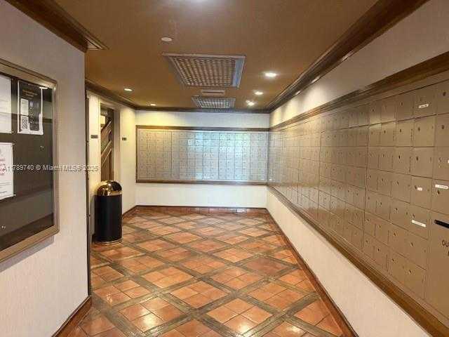 Small Image of 520 BRICKELL KEY DR #A713, Miami Number 15