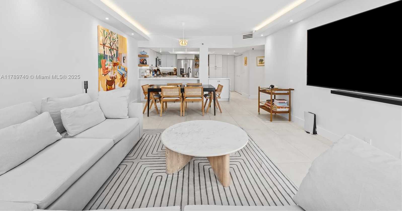 Small Image of 520 BRICKELL KEY DR #A713, Miami Number 3