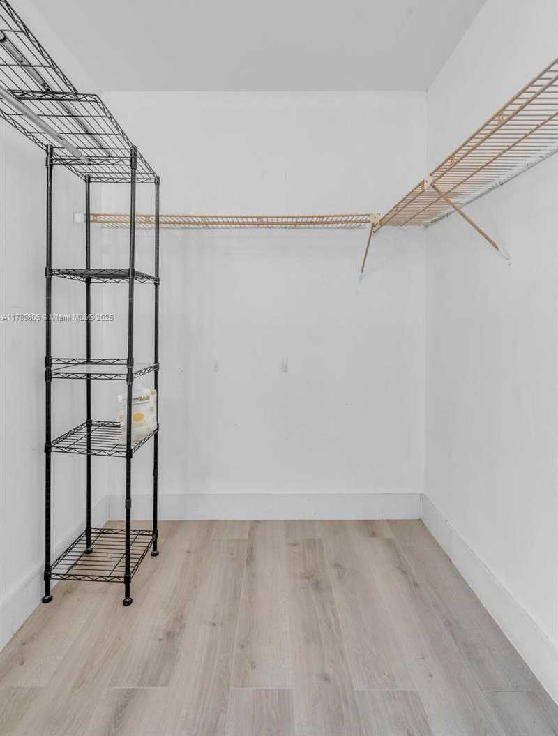 Small Image of 6900 BAY DR #11F, Miami Beach Number 20