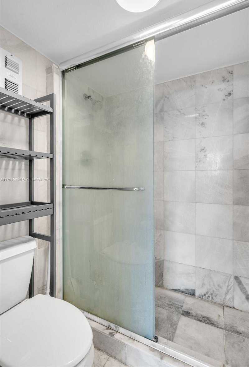 Small Image of 6900 BAY DR #11F, Miami Beach Number 23