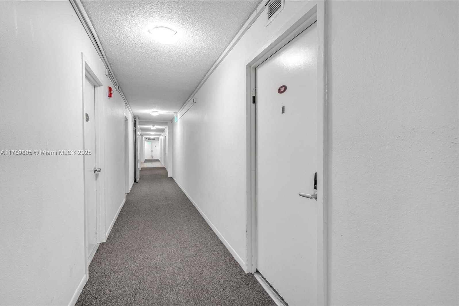 Small Image of 6900 BAY DR #11F, Miami Beach Number 24