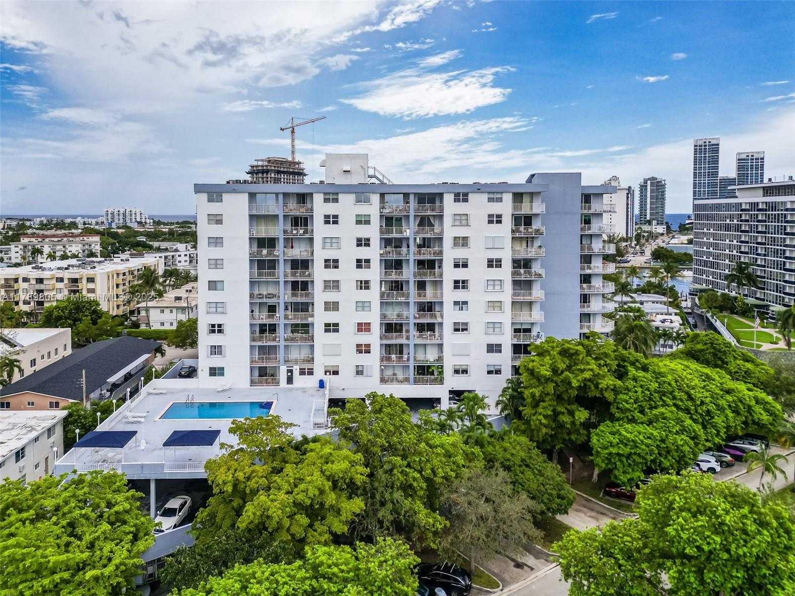Small Image of 6900 BAY DR #11F, Miami Beach Number 35