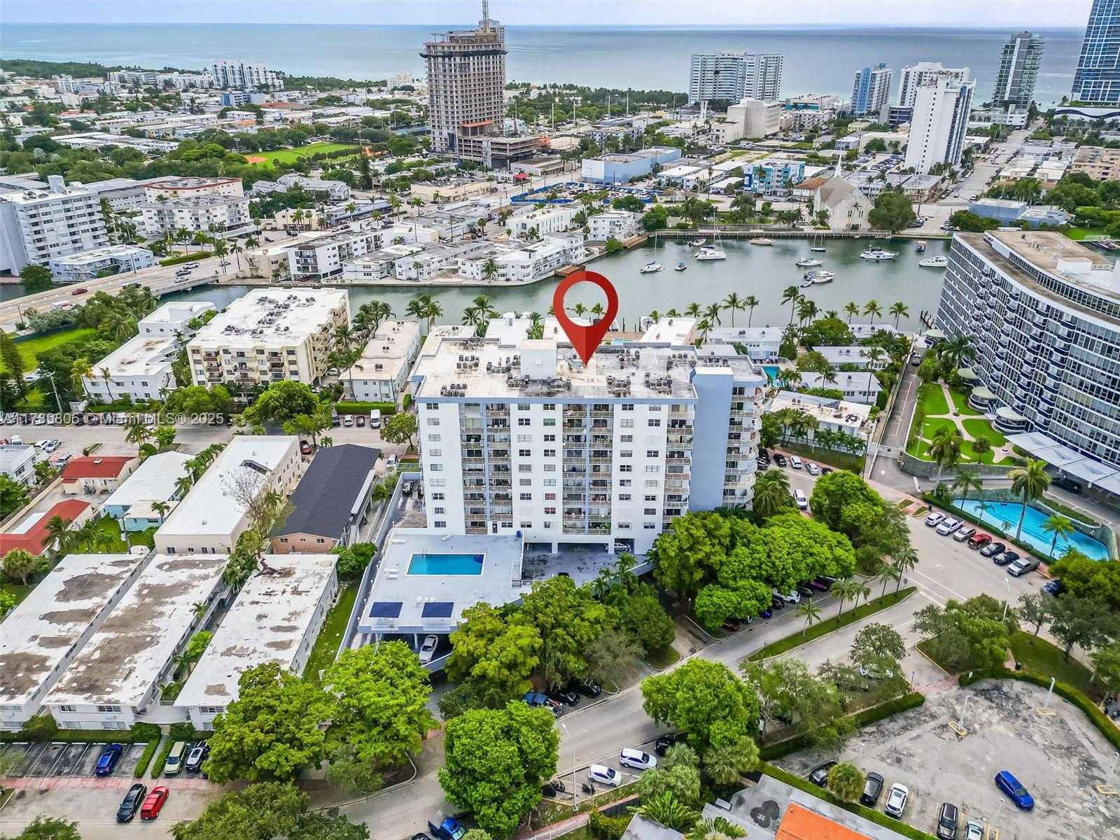 Small Image of 6900 BAY DR #11F, Miami Beach Number 38