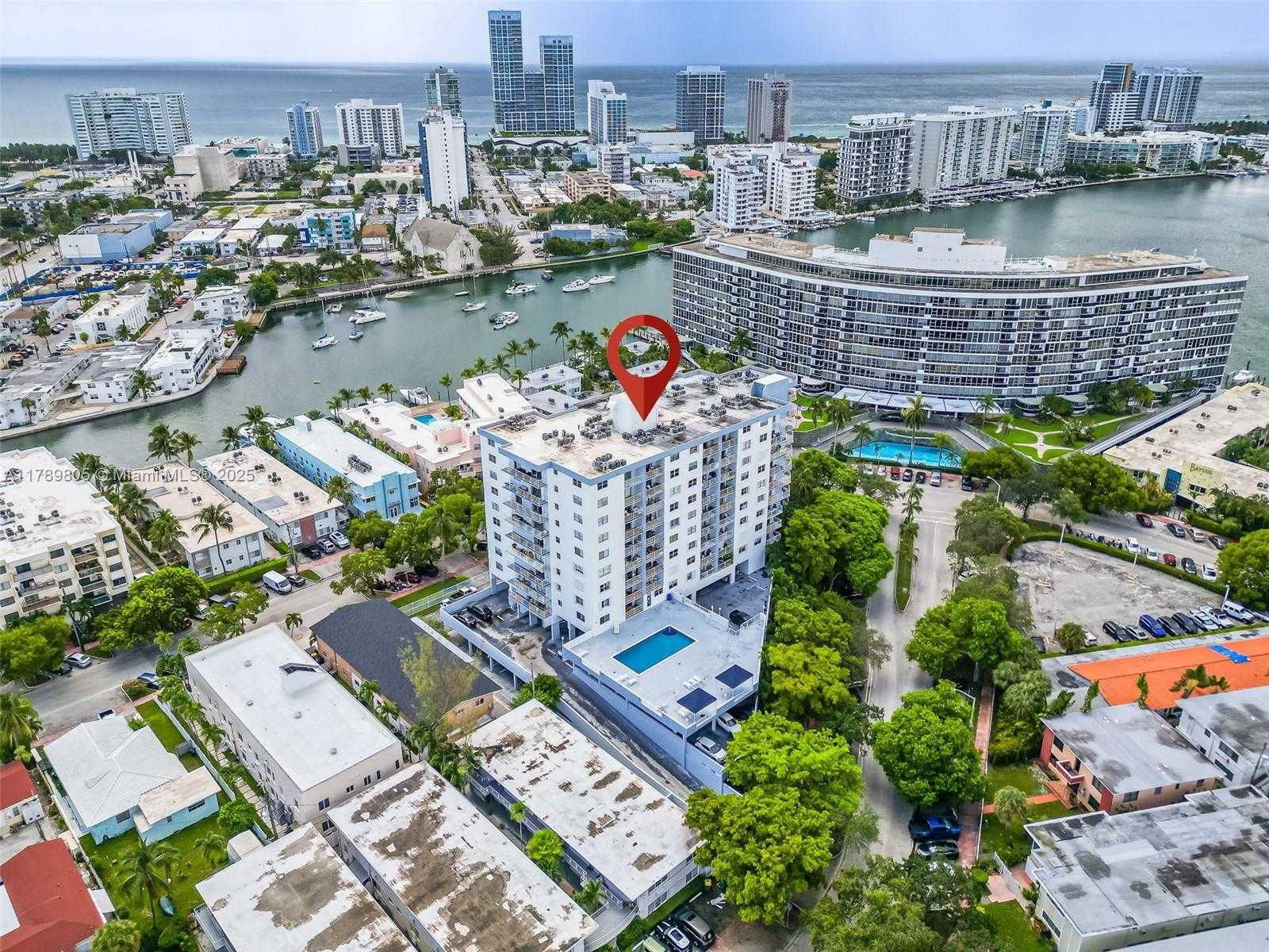 Small Image of 6900 BAY DR #11F, Miami Beach Number 39