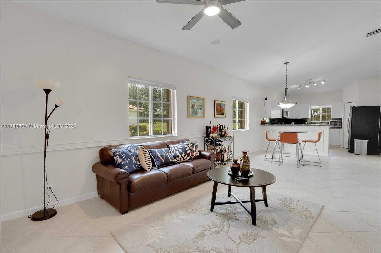 Small Image of 9875 GALLEON DR, West Palm Beach Number 14
