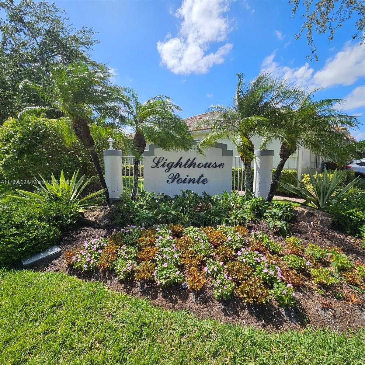 Small Image of 9875 GALLEON DR, West Palm Beach Number 2