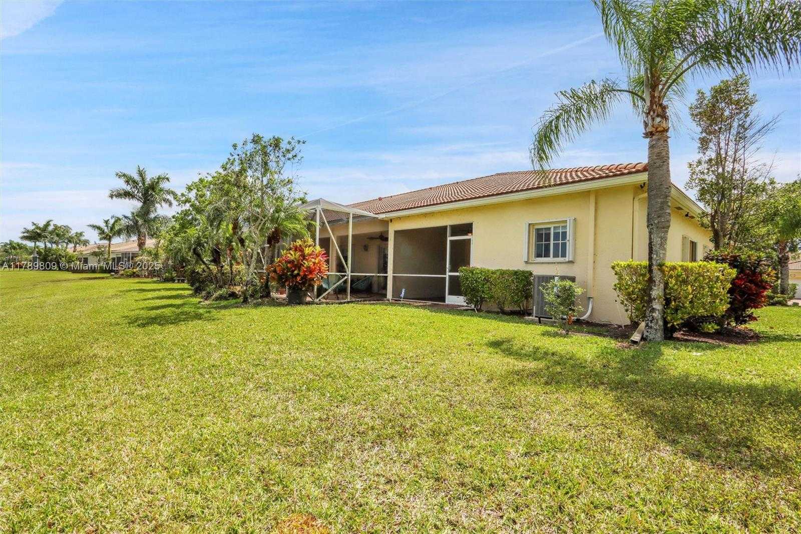Small Image of 9875 GALLEON DR, West Palm Beach Number 45
