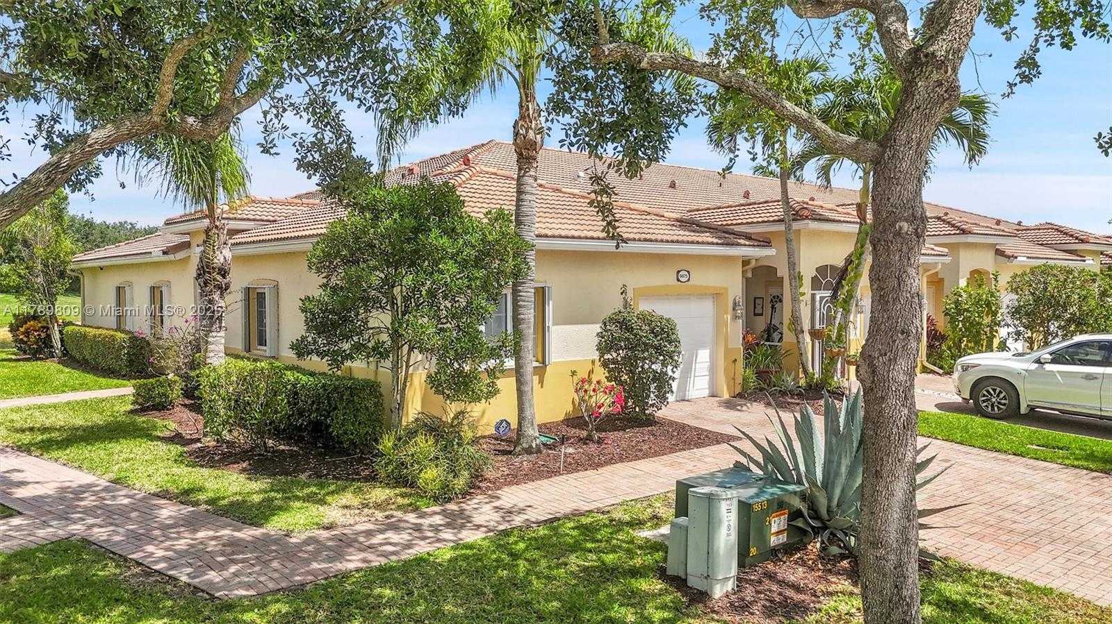 Small Image of 9875 GALLEON DR, West Palm Beach Number 5