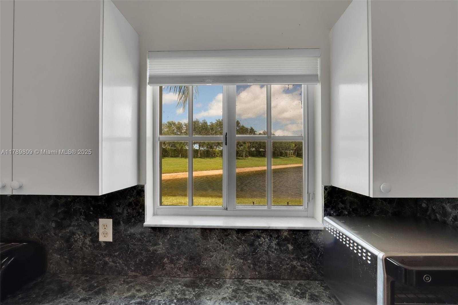 Small Image of 9875 GALLEON DR, West Palm Beach Number 50