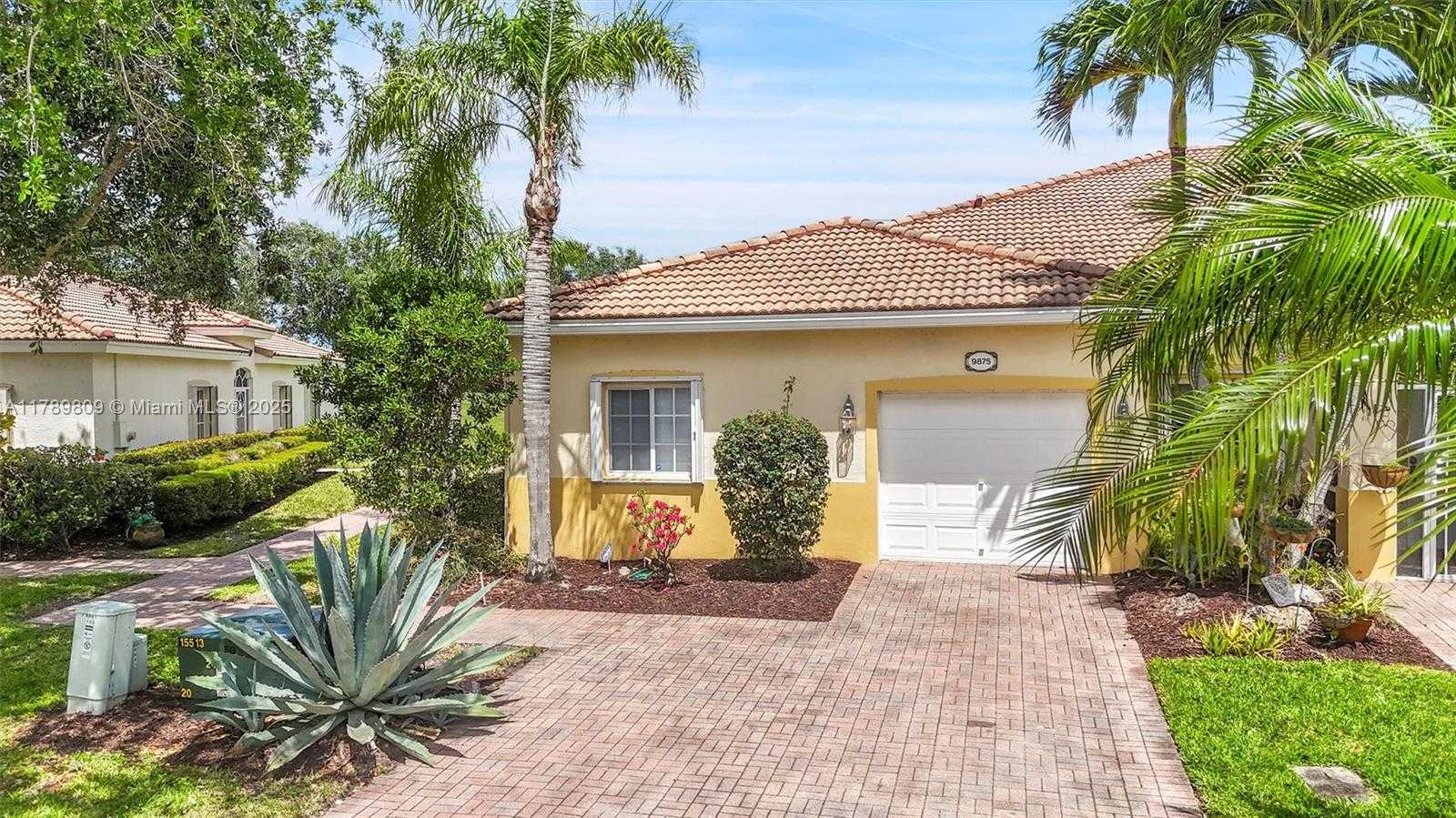Small Image of 9875 GALLEON DR, West Palm Beach Number 6
