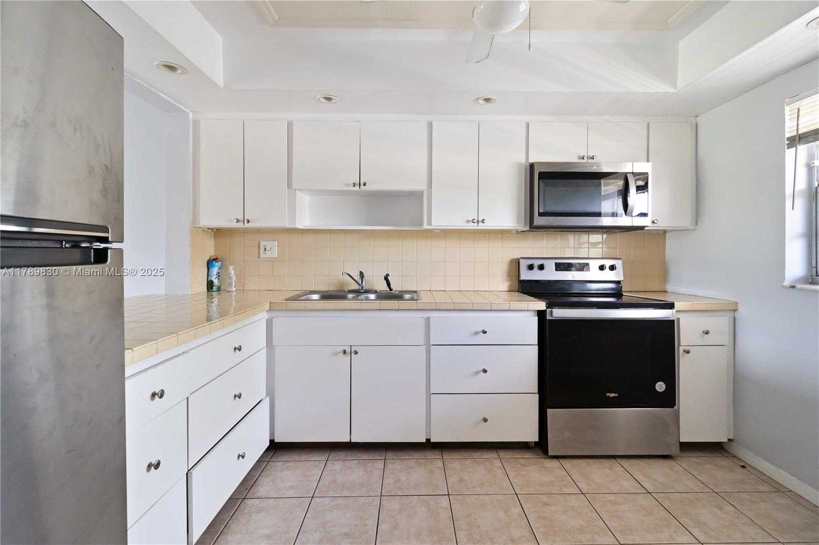 Small Image of 5100 SOUTH WEST 90TH AVE #203, Cooper City Number 12