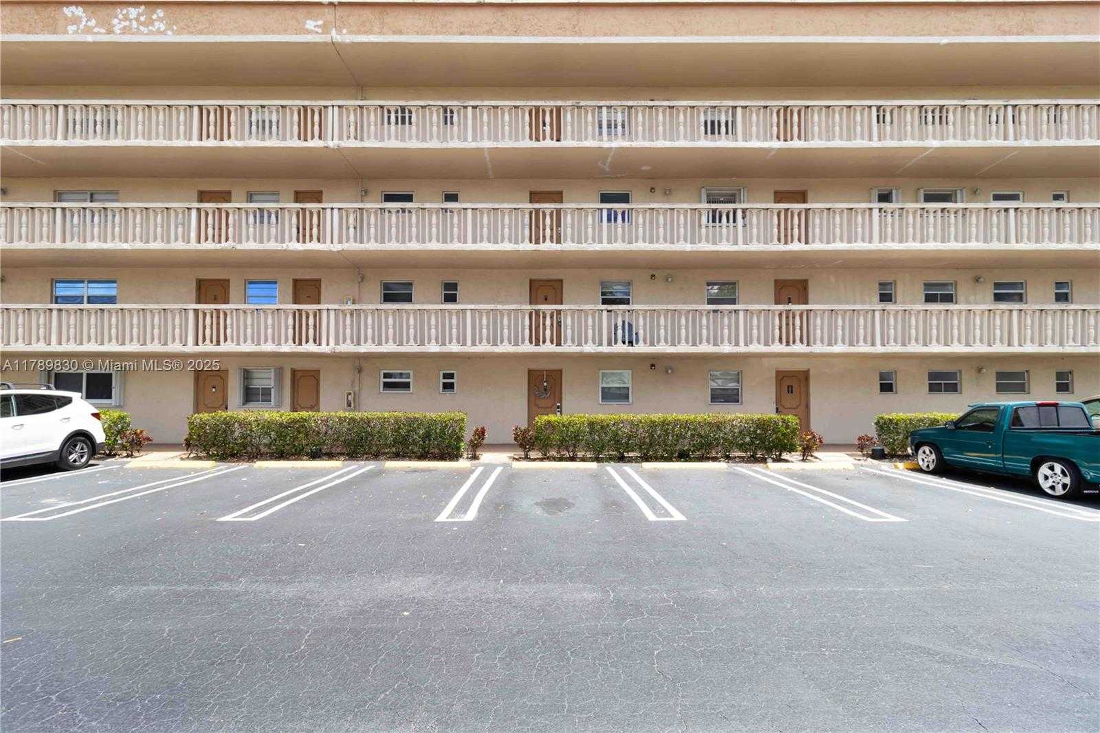 Small Image of 5100 SOUTH WEST 90TH AVE #203, Cooper City Number 2