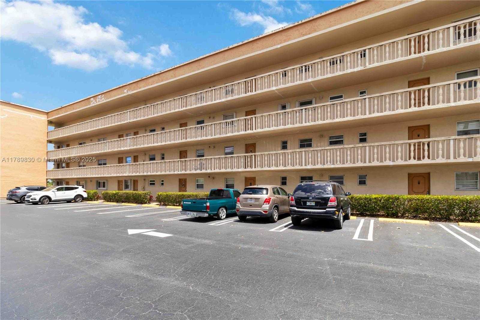 Small Image of 5100 SOUTH WEST 90TH AVE #203, Cooper City Number 3