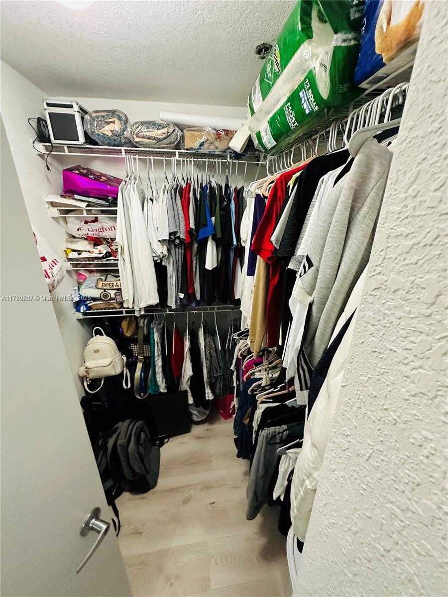 Small Image of 1300 PENNSYLVANIA AVE #109, Miami Beach Number 15