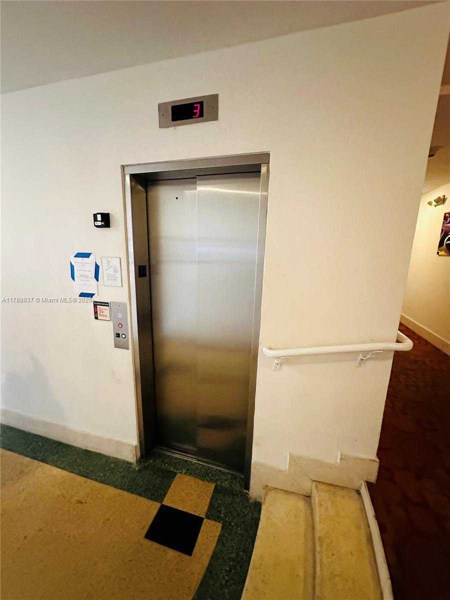 Small Image of 1300 PENNSYLVANIA AVE #109, Miami Beach Number 28