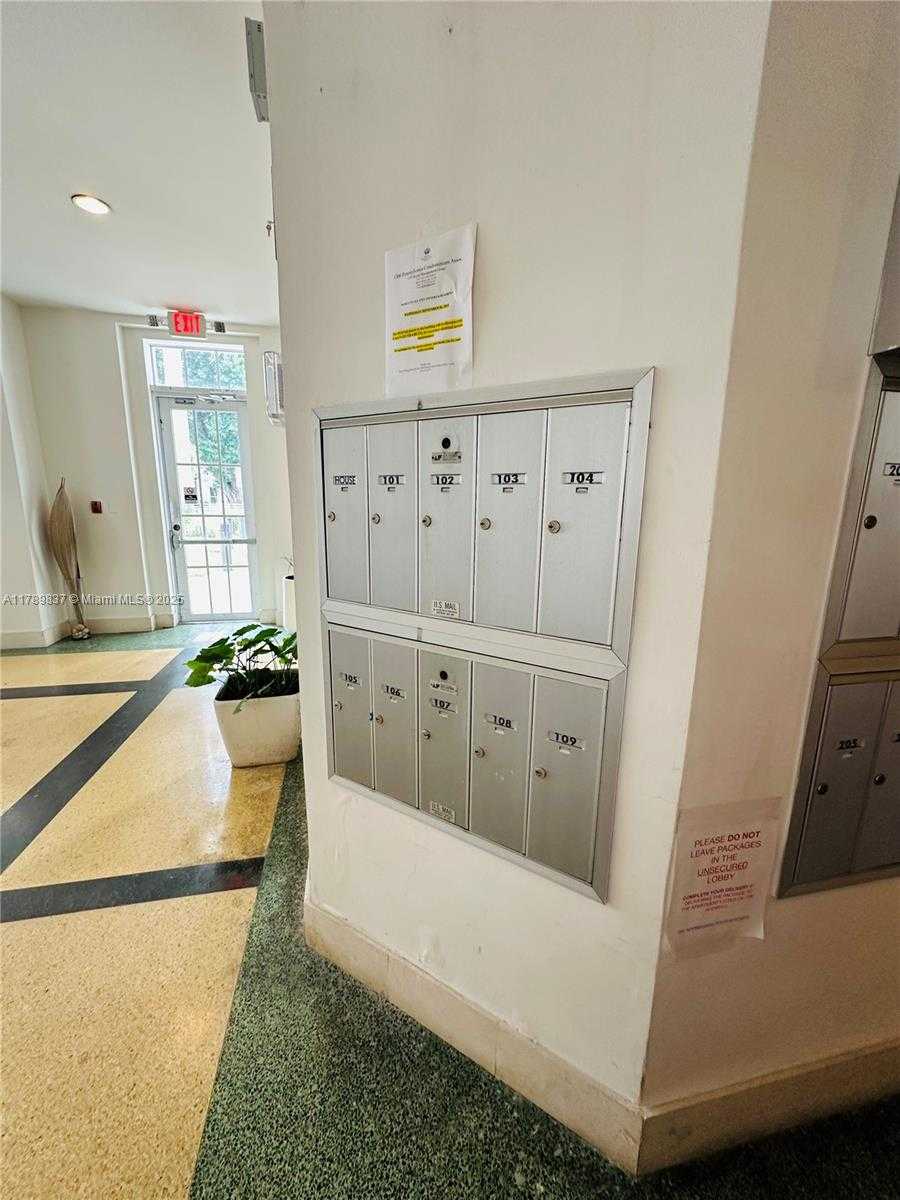 Small Image of 1300 PENNSYLVANIA AVE #109, Miami Beach Number 31