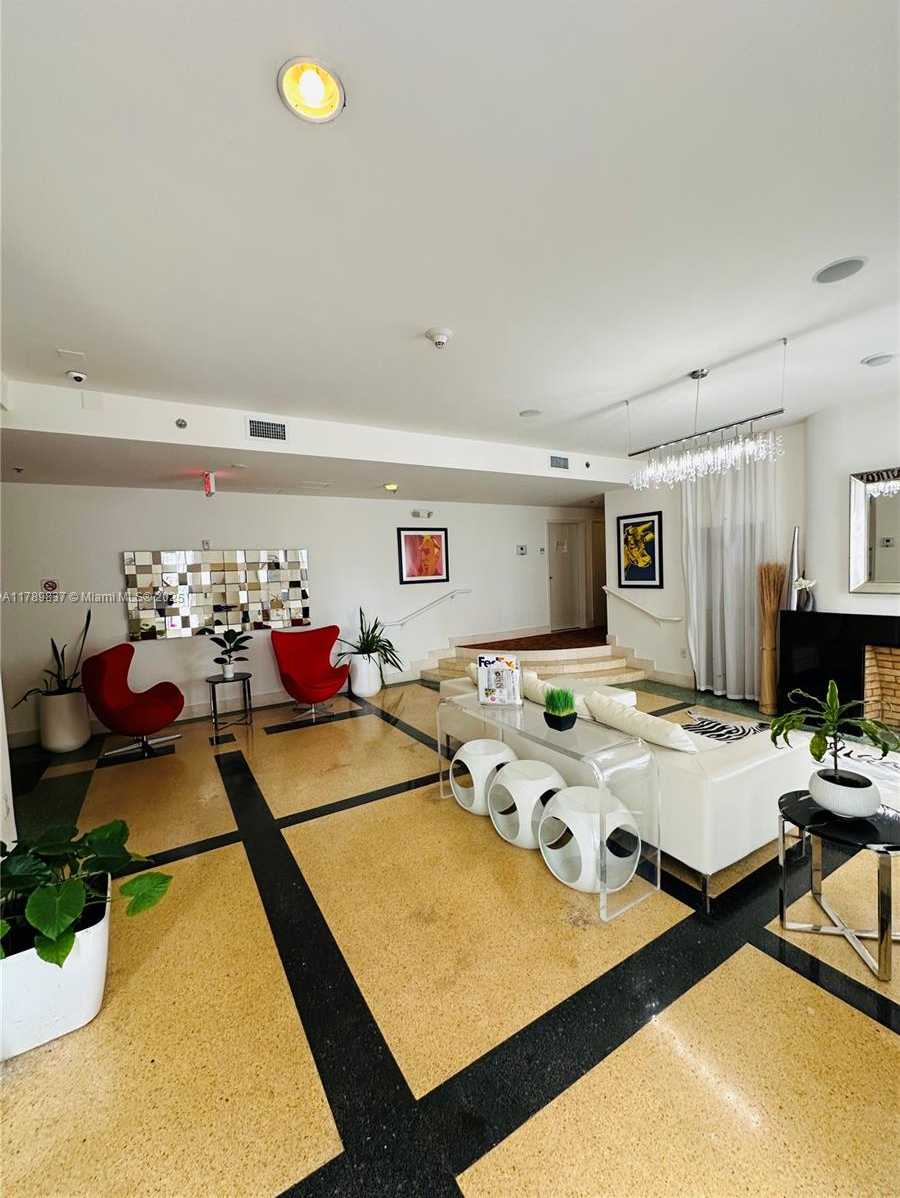 Small Image of 1300 PENNSYLVANIA AVE #109, Miami Beach Number 35