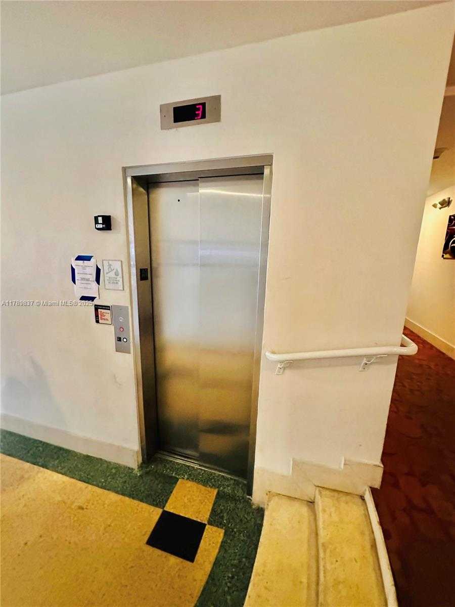 Small Image of 1300 PENNSYLVANIA AVE #109, Miami Beach Number 59