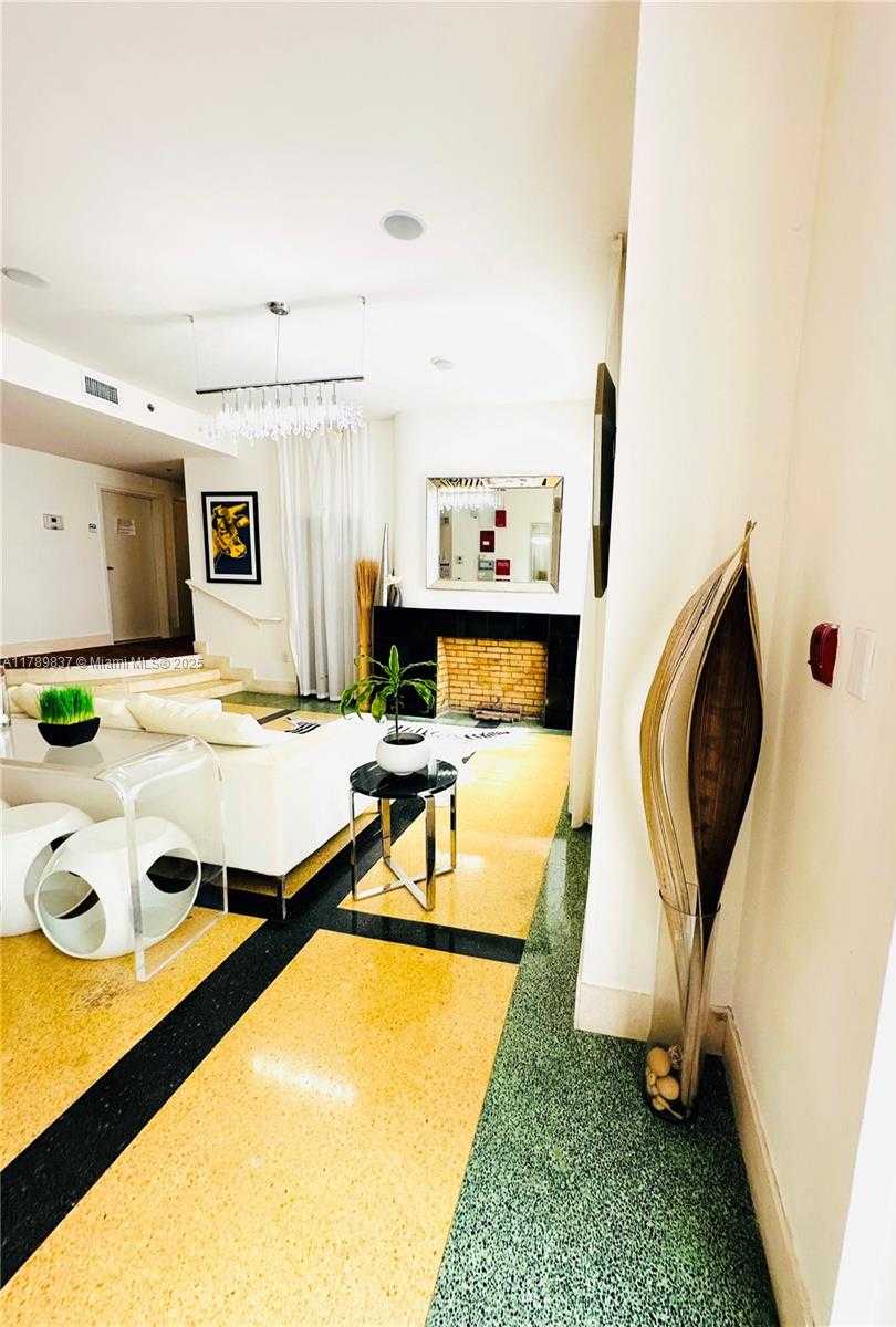 Small Image of 1300 PENNSYLVANIA AVE #109, Miami Beach Number 61