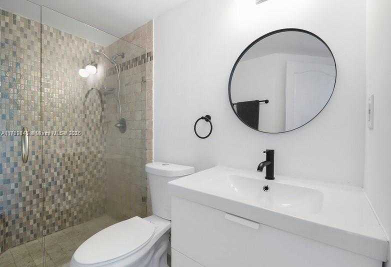 Small Image of 6422 COLLINS AVE #301, Miami Beach Number 10