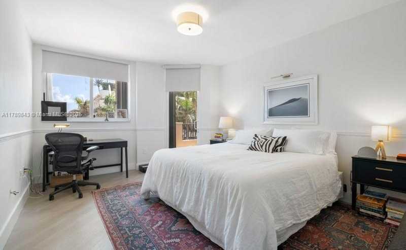 Small Image of 6422 COLLINS AVE #301, Miami Beach Number 7