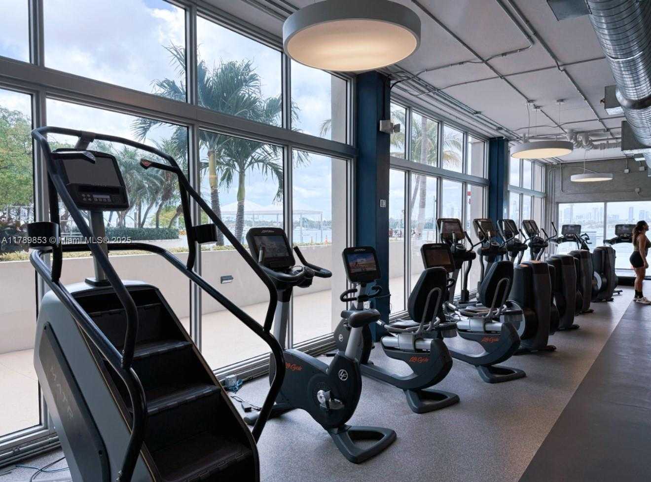 Small Image of 1200 WEST AVE #1021, Miami Beach Number 12