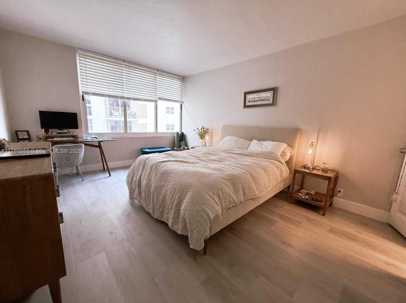 Small Image of 1200 WEST AVE #1021, Miami Beach Number 5