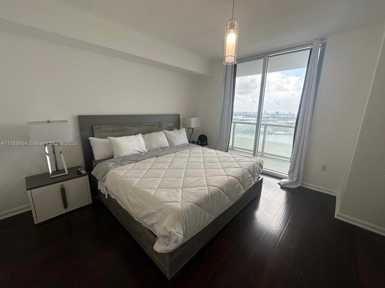 Small Image of 50 BISCAYNE BLVD #3308, Miami Number 11