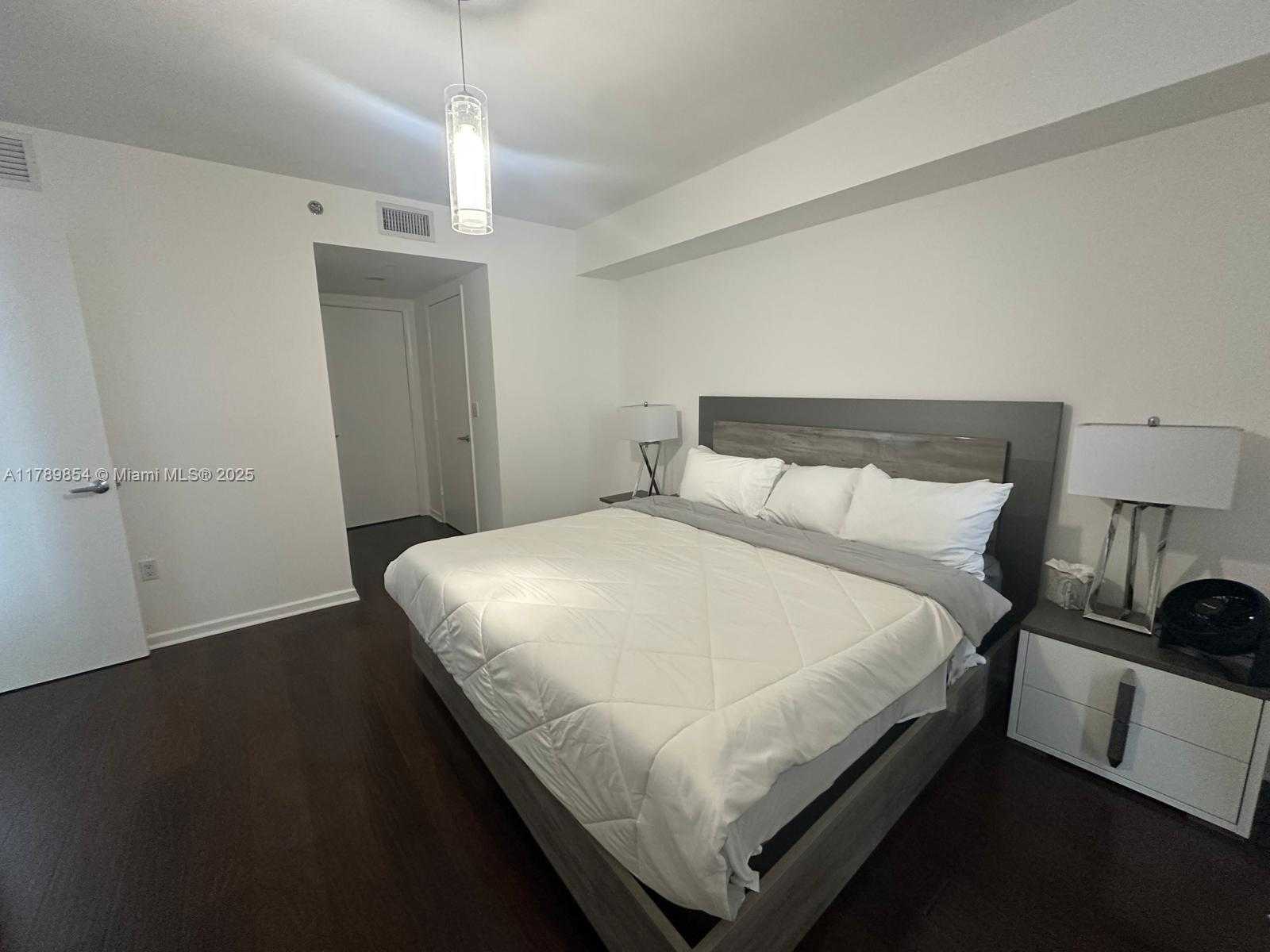 Small Image of 50 BISCAYNE BLVD #3308, Miami Number 12