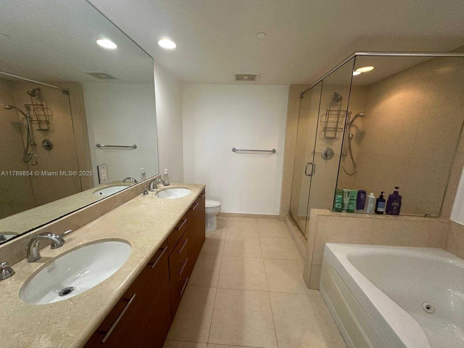 Small Image of 50 BISCAYNE BLVD #3308, Miami Number 13