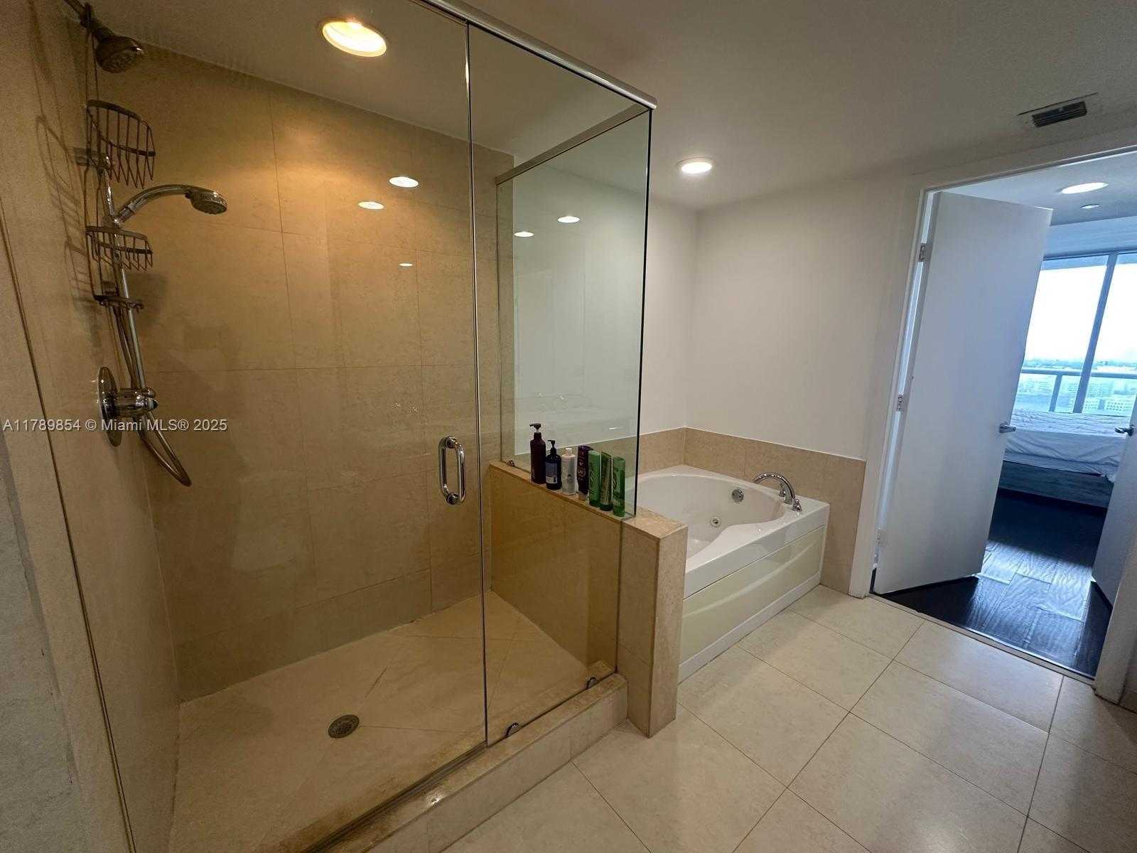 Small Image of 50 BISCAYNE BLVD #3308, Miami Number 14