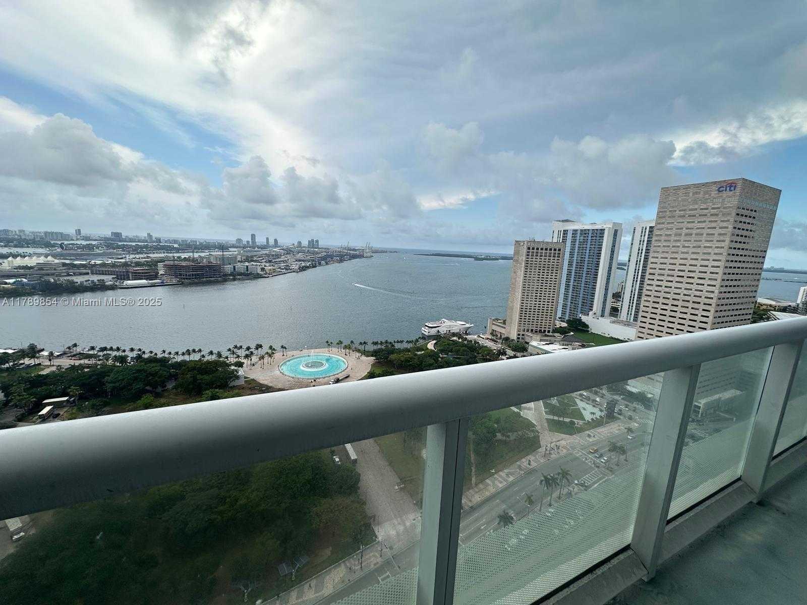 Small Image of 50 BISCAYNE BLVD #3308, Miami Number 2