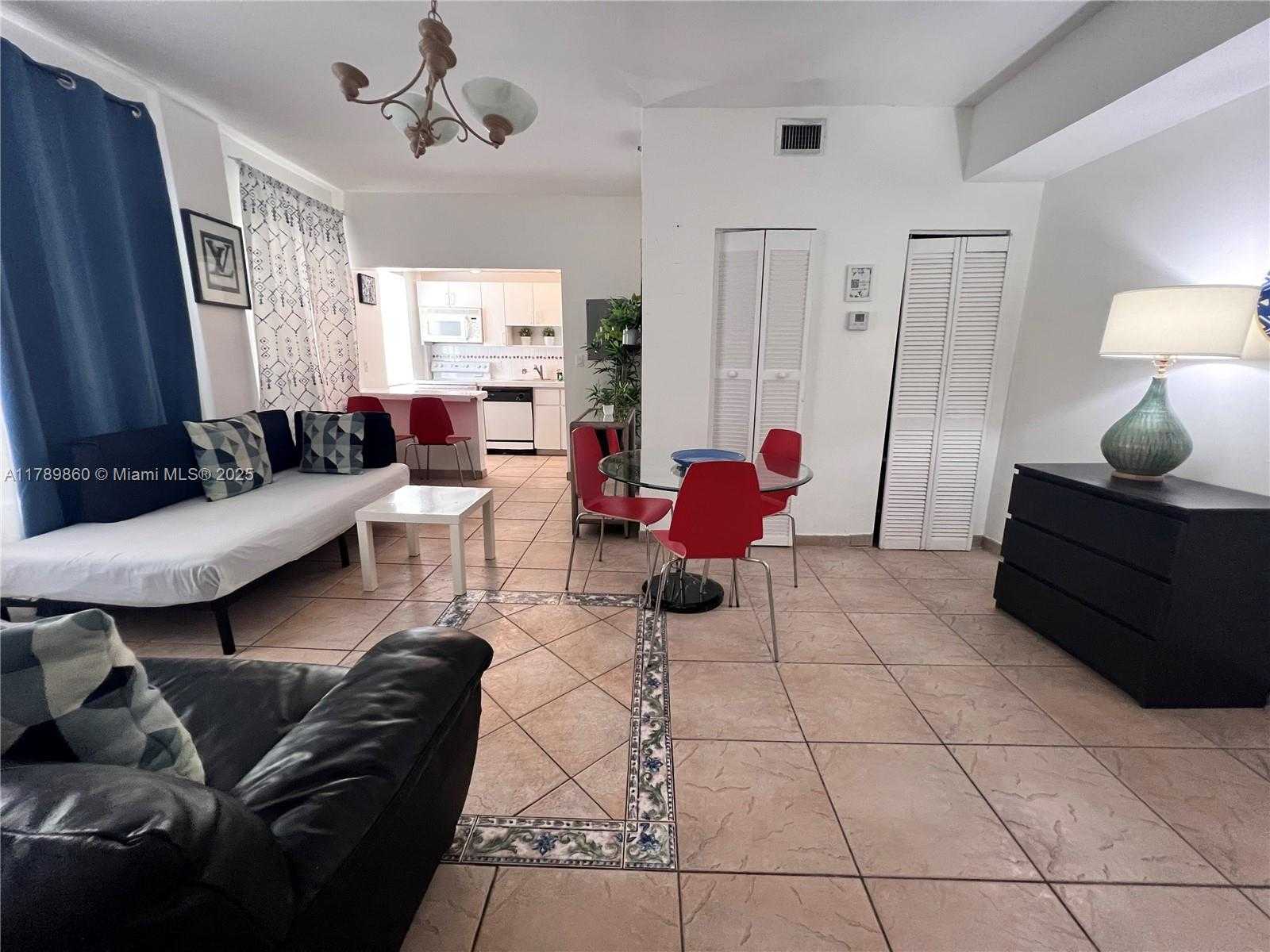 Small Image of 918 OCEAN DR #302, Miami Beach Number 15