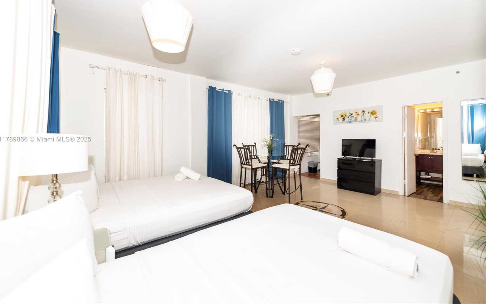 Small Image of 918 OCEAN DR #203, Miami Beach Number 5