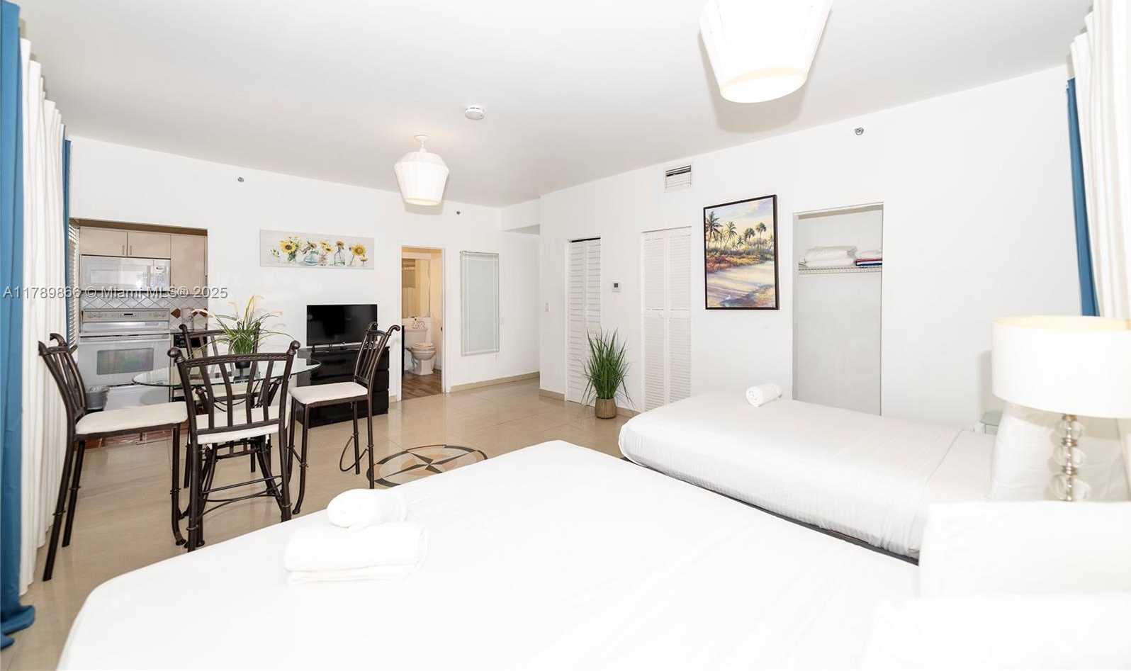 Small Image of 918 OCEAN DR #203, Miami Beach Number 6