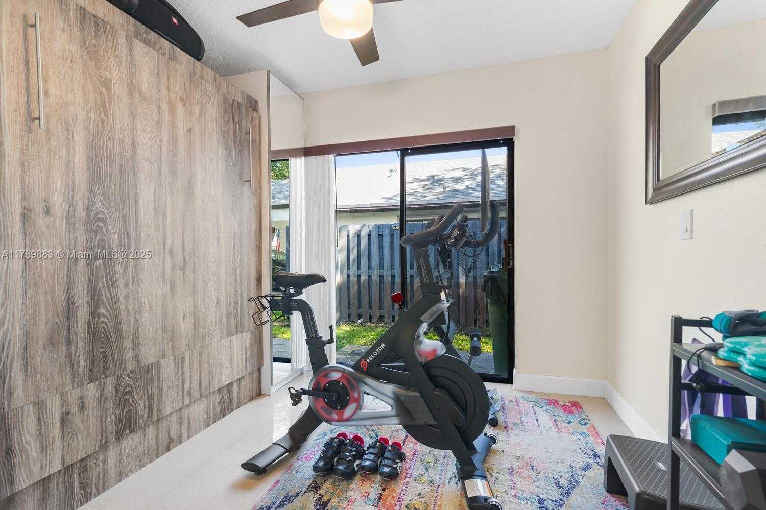 Small Image of 371 FAIRWAY CIR #56, Weston Number 11