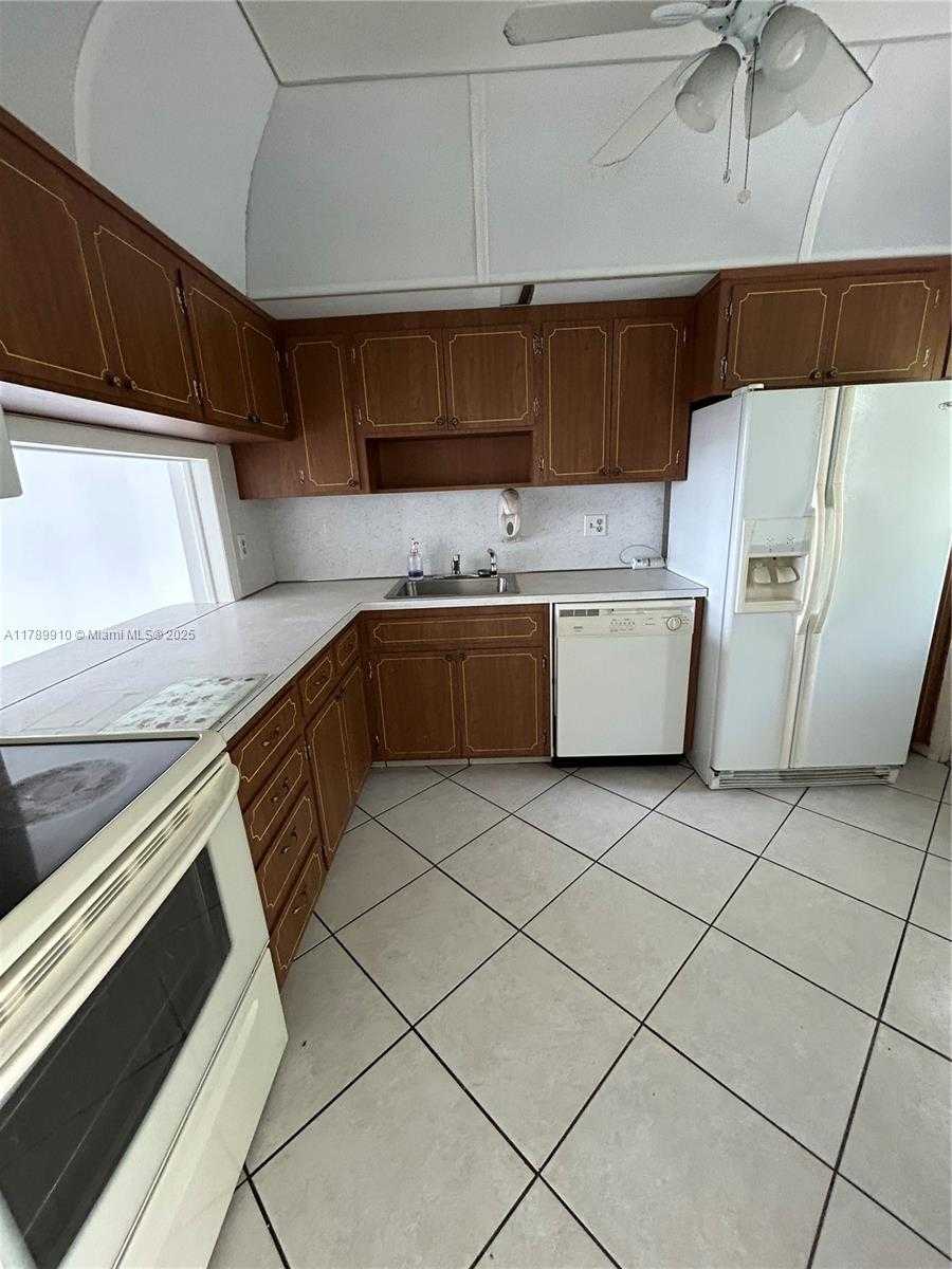Small Image of 330 SOUTH EAST 2ND ST #404G, Hallandale Beach Number 16