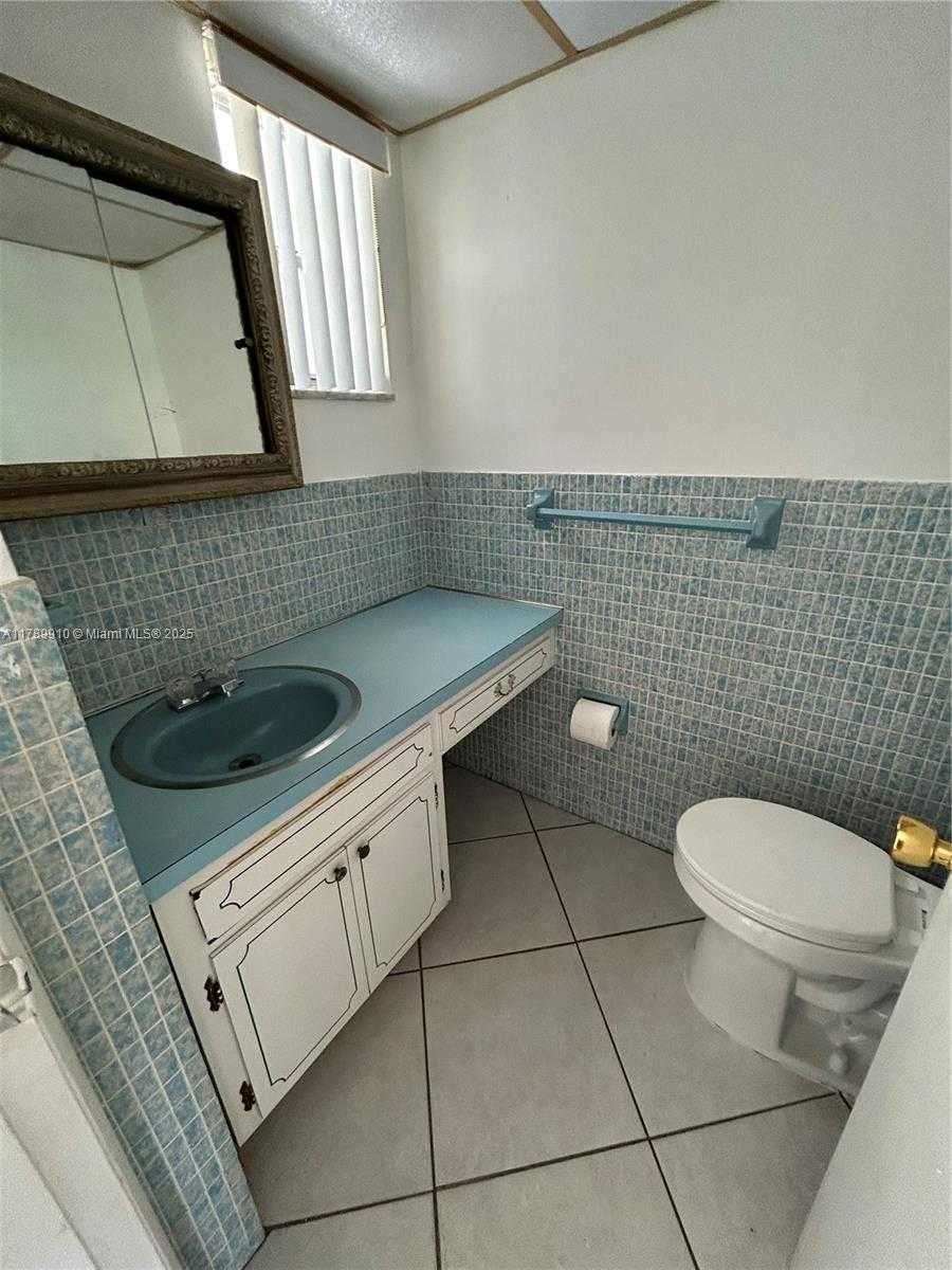 Small Image of 330 SOUTH EAST 2ND ST #404G, Hallandale Beach Number 17