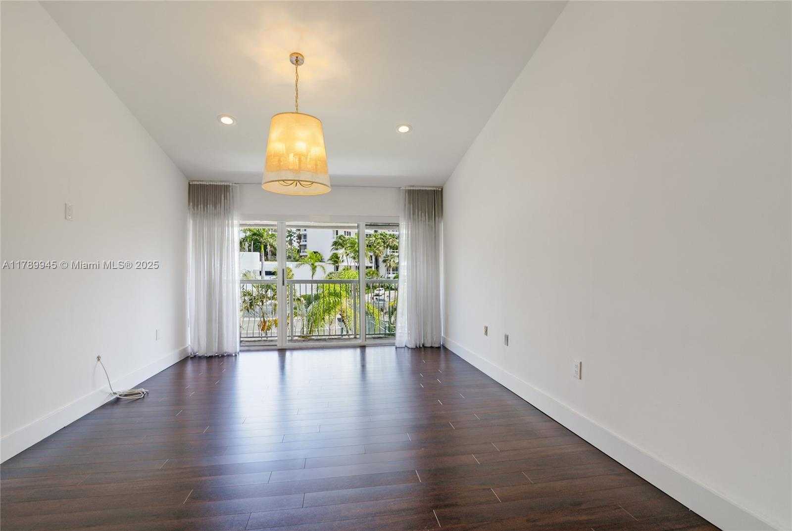 Small Image of 3769 NORTH EAST 209TH TER, Aventura Number 17