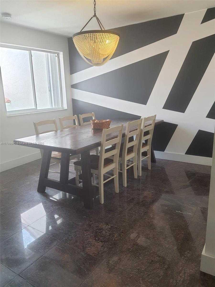 Small Image of 3769 NORTH EAST 209TH TER, Aventura Number 2