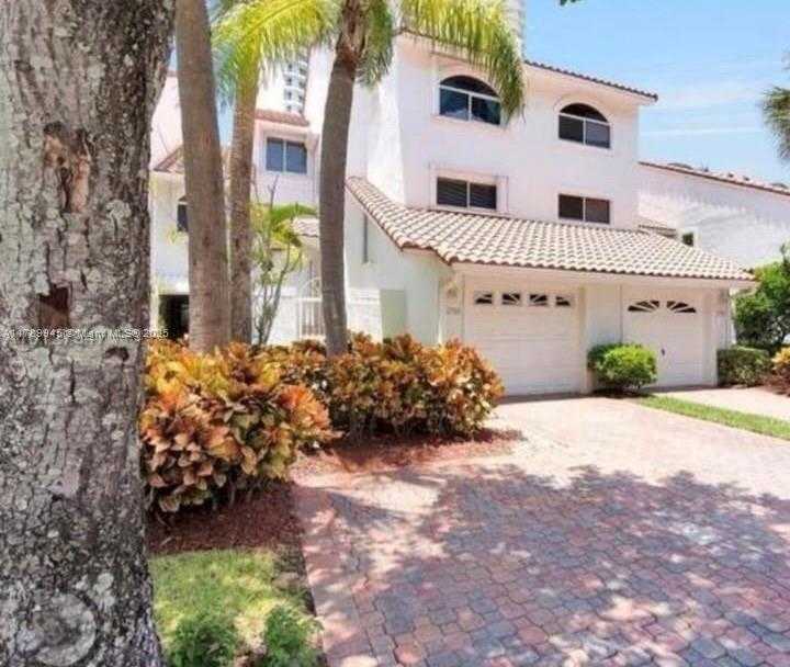 Small Image of 3769 NORTH EAST 209TH TER, Aventura Number 21
