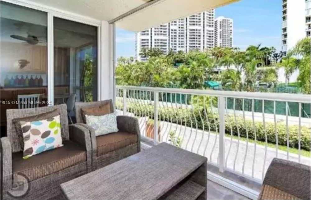 Small Image of 3769 NORTH EAST 209TH TER, Aventura Number 23