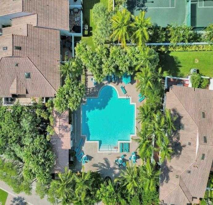 Small Image of 3769 NORTH EAST 209TH TER, Aventura Number 24