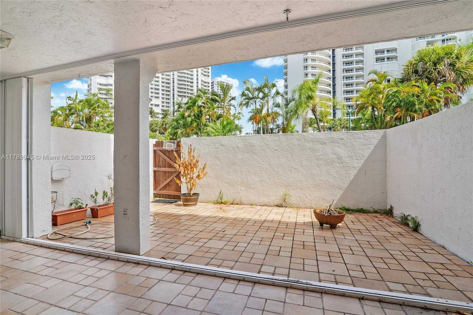 Small Image of 3769 NORTH EAST 209TH TER, Aventura Number 6