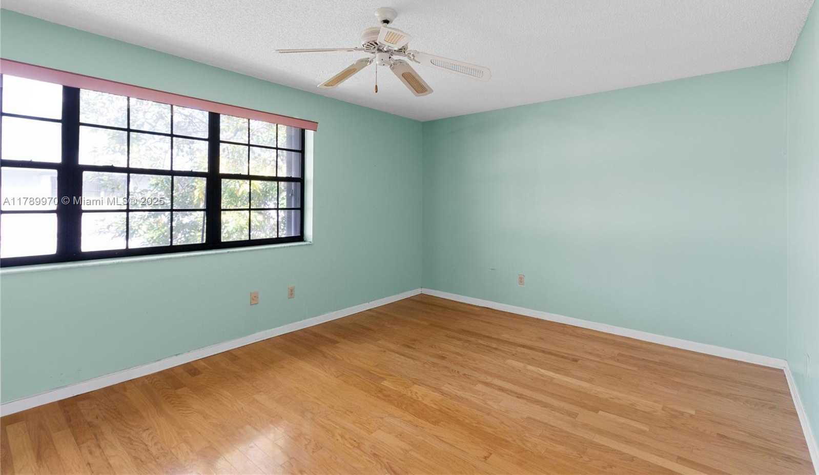 Small Image of 11048 SOUTH WEST 154TH CT, Miami Number 10