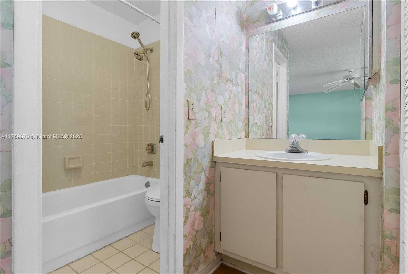 Small Image of 11048 SOUTH WEST 154TH CT, Miami Number 12